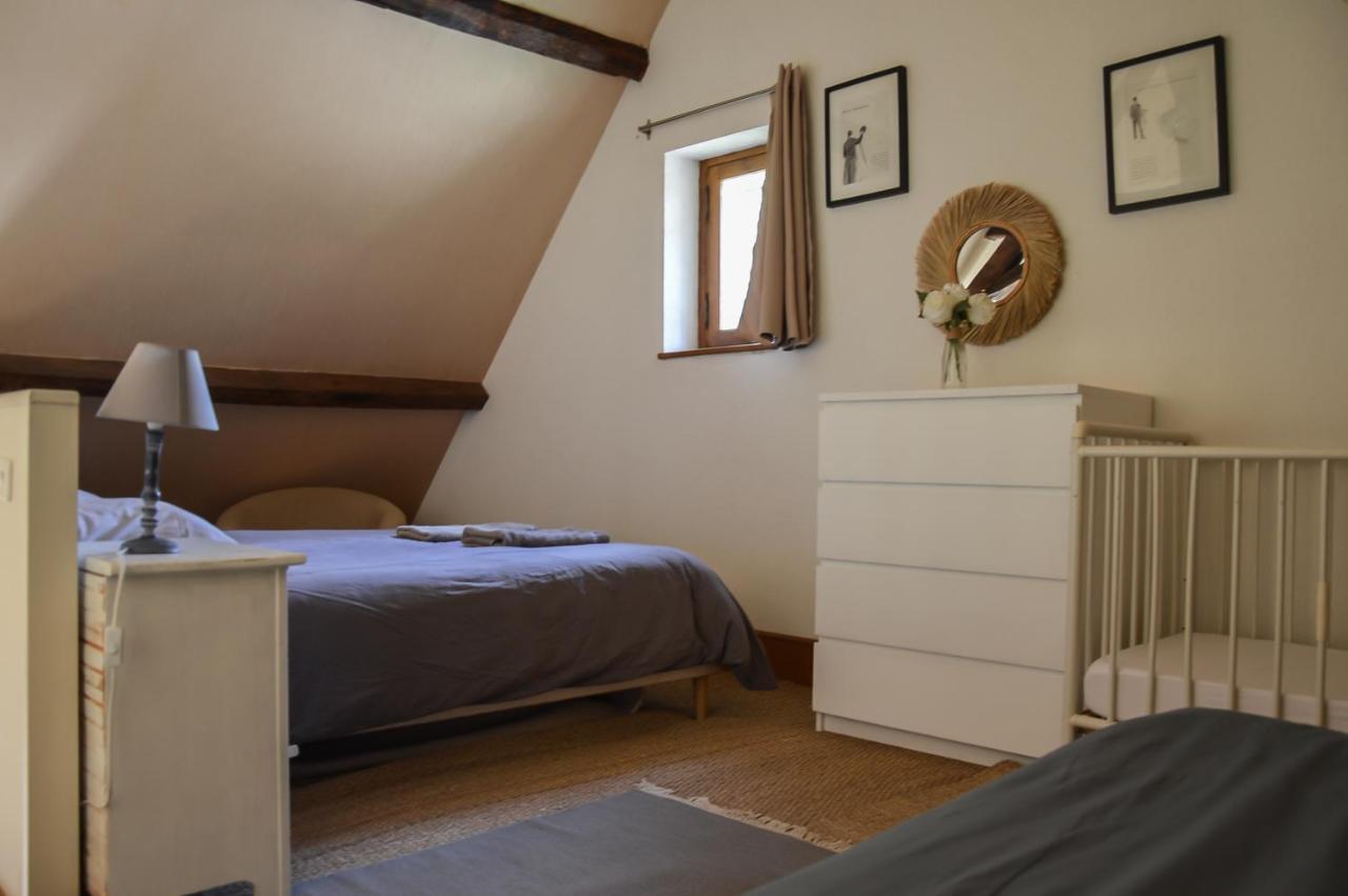 Chambre D'Hote De Charme Dans Maison Independante Preaux  Eksteriør billede